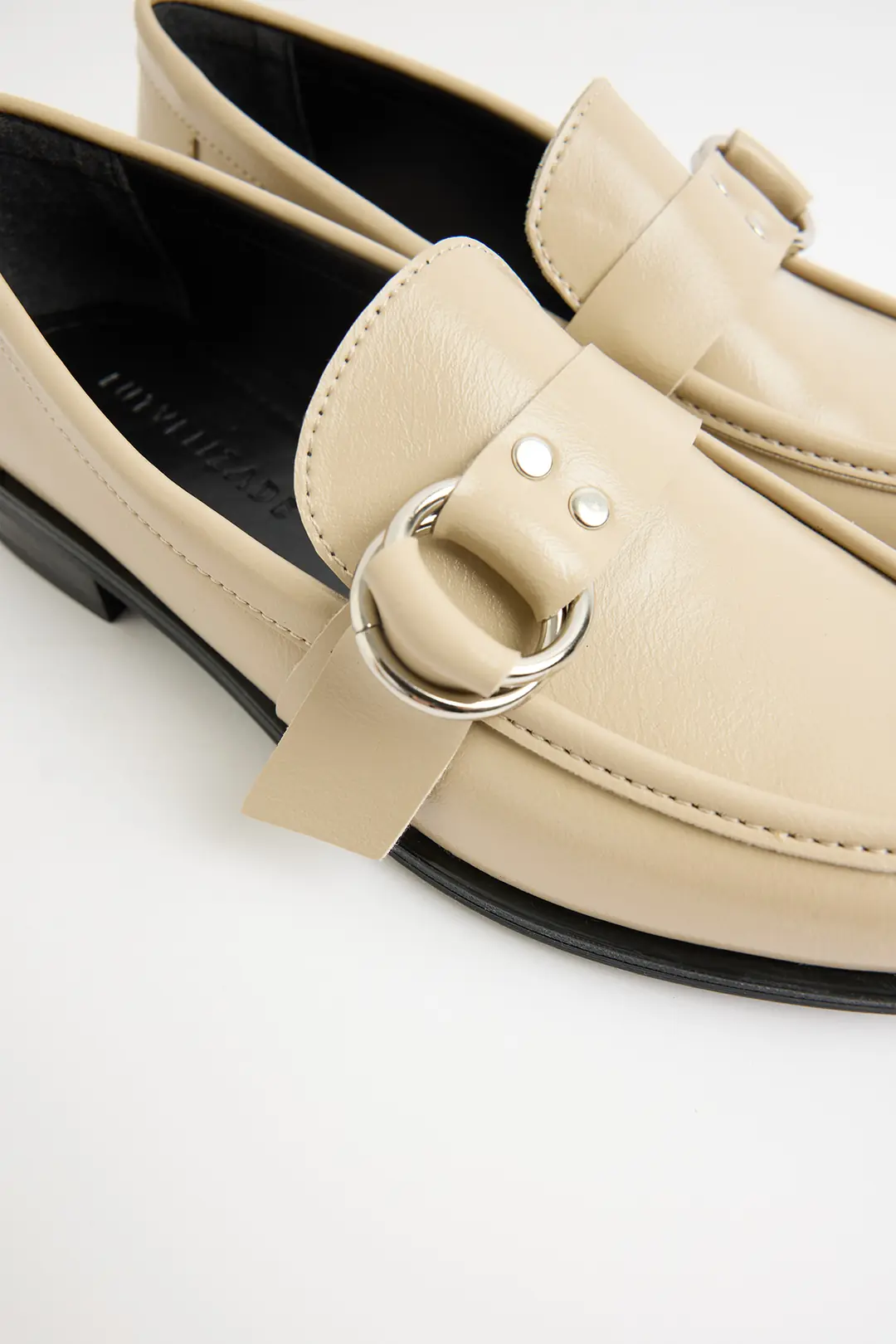 Loafer 2603 - Metal Toka Detaylı Kadın Loafer