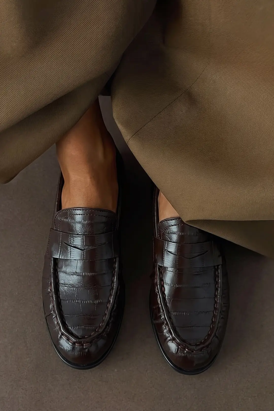 Loafer 2517 - Klasik Deri Görünümlü Oval Burun Kadın Loafer