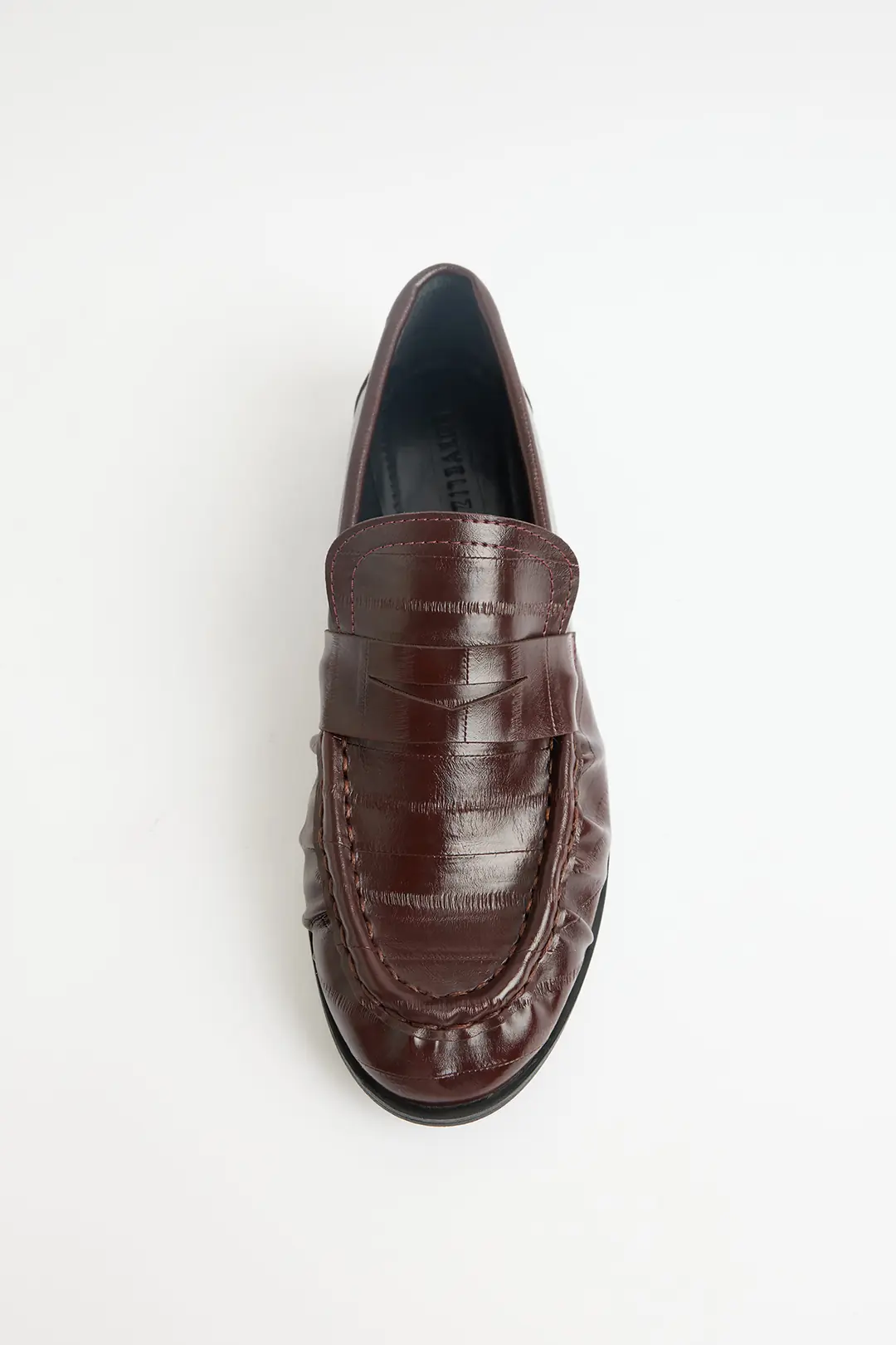 Loafer 2517 - Klasik Deri Görünümlü Oval Burun Kadın Loafer - Bordo Su Yolu