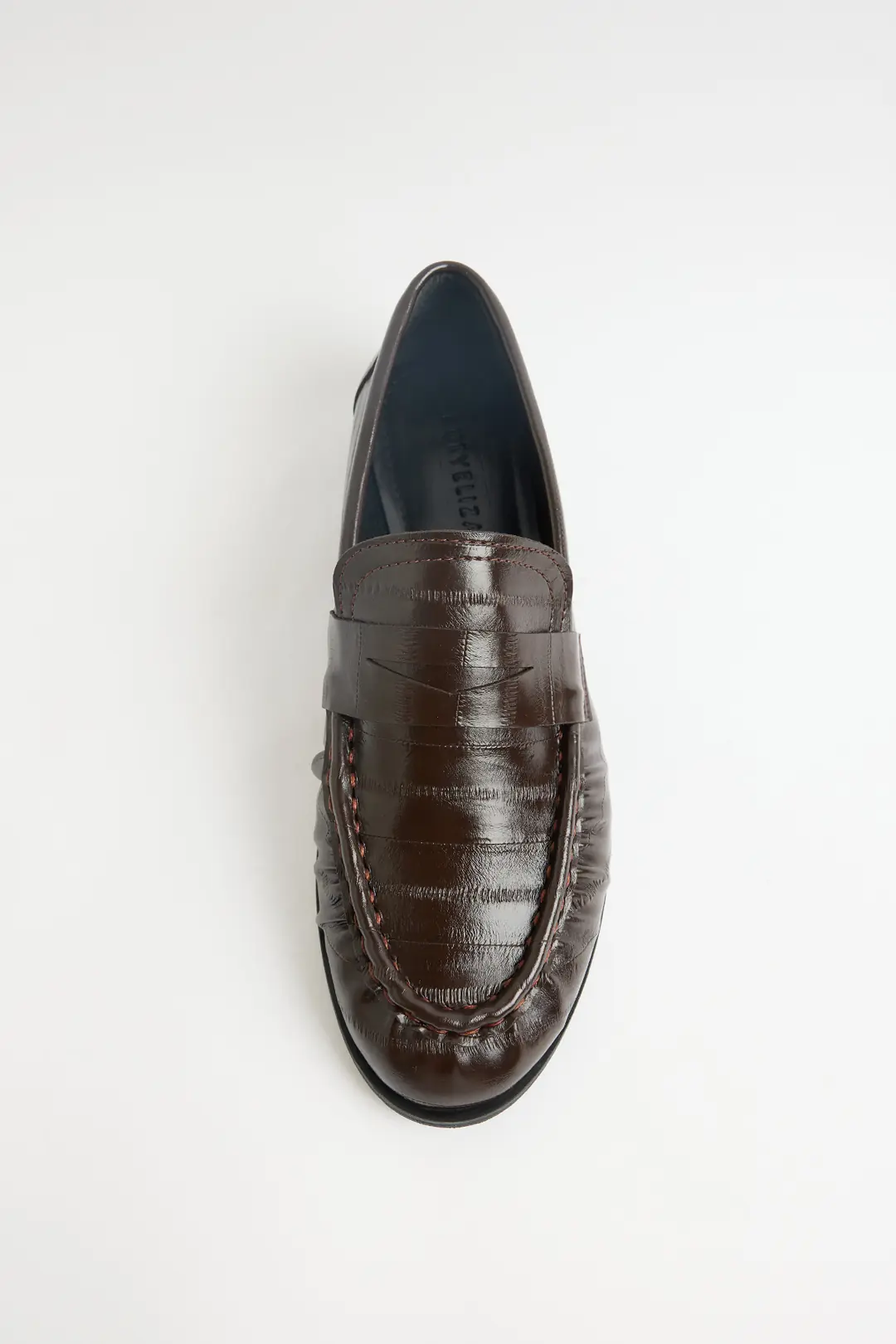 Loafer 2517 - Klasik Deri Görünümlü Oval Burun Kadın Loafer - Acı Kahve Su Yolu