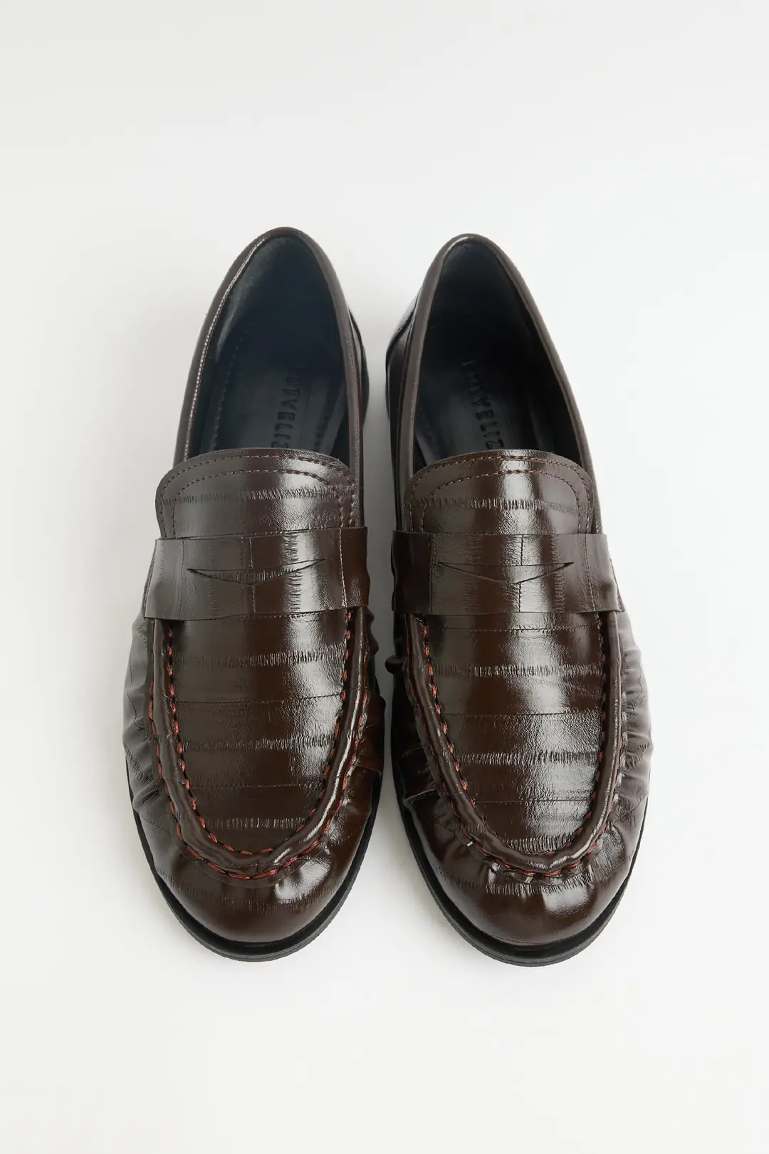 Loafer 2517 - Klasik Deri Görünümlü Oval Burun Kadın Loafer